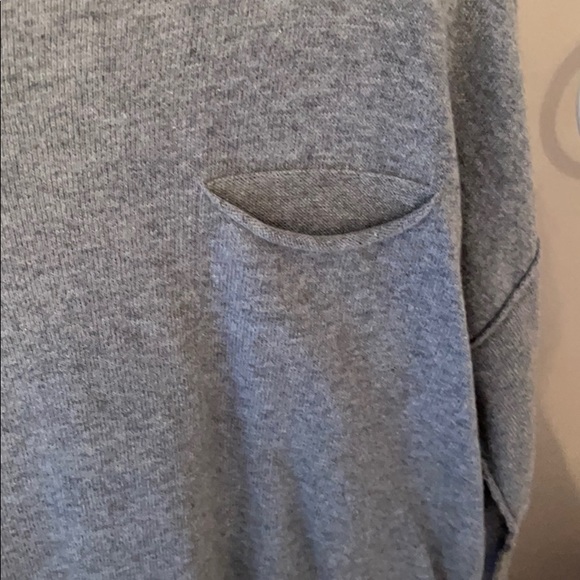 Boxy Sweater with Shirting Tie🆕 - Picture 6 of 9